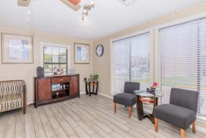 featured image of 838 Greens Rd