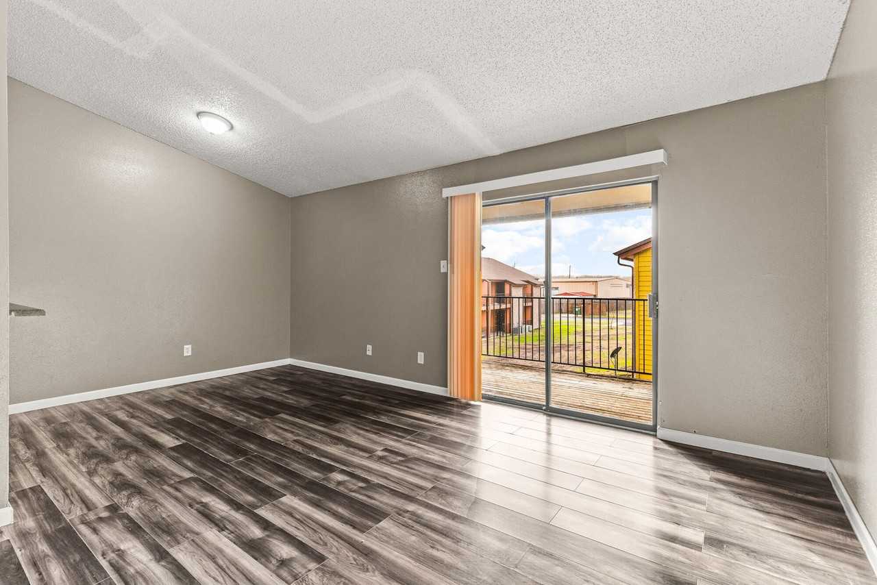 Towne East Village Apartment Homes - Photo 6 of 41