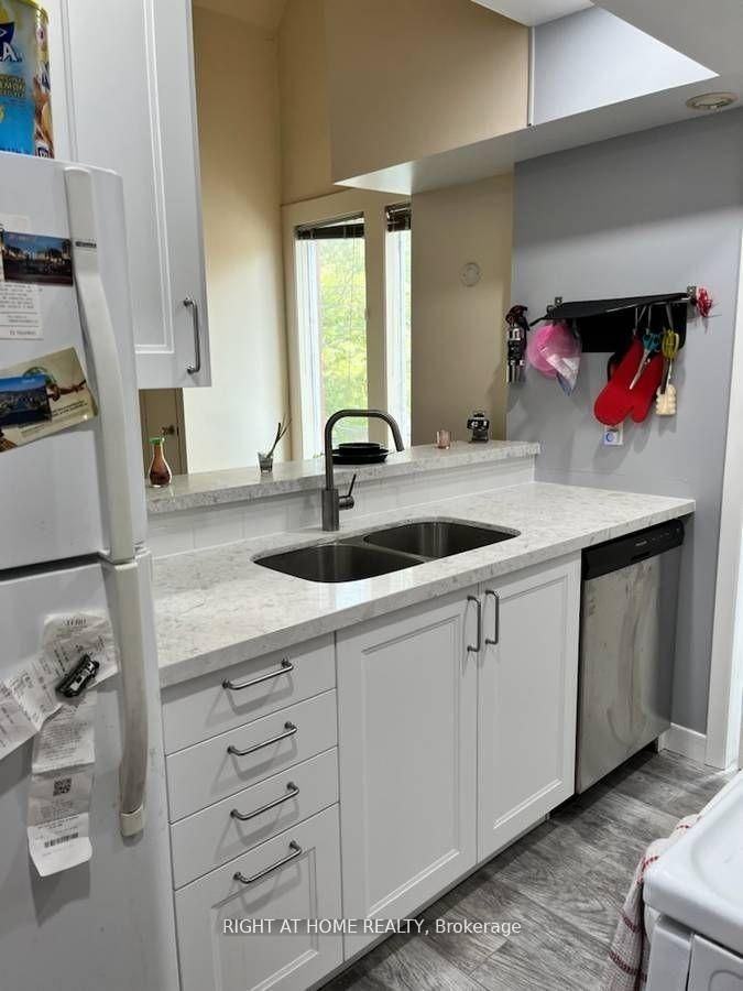 210 McCaul Street - Photo 2 of 16