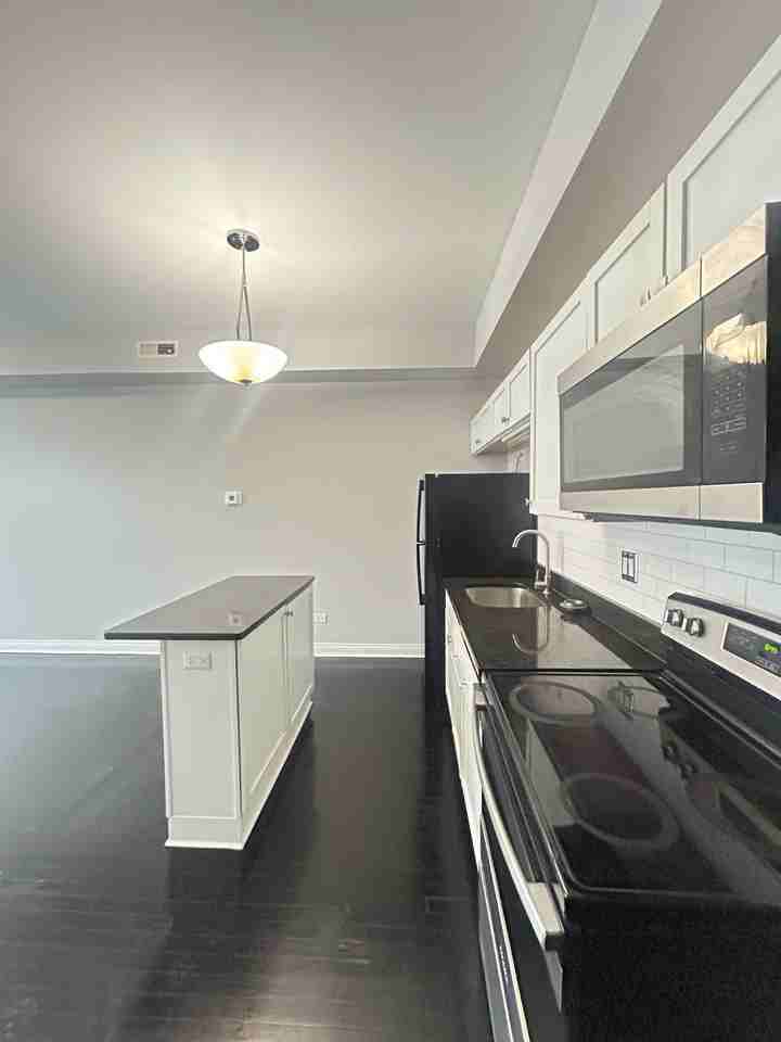 4412-14 South Prairie Avenue - Photo 2 of 8