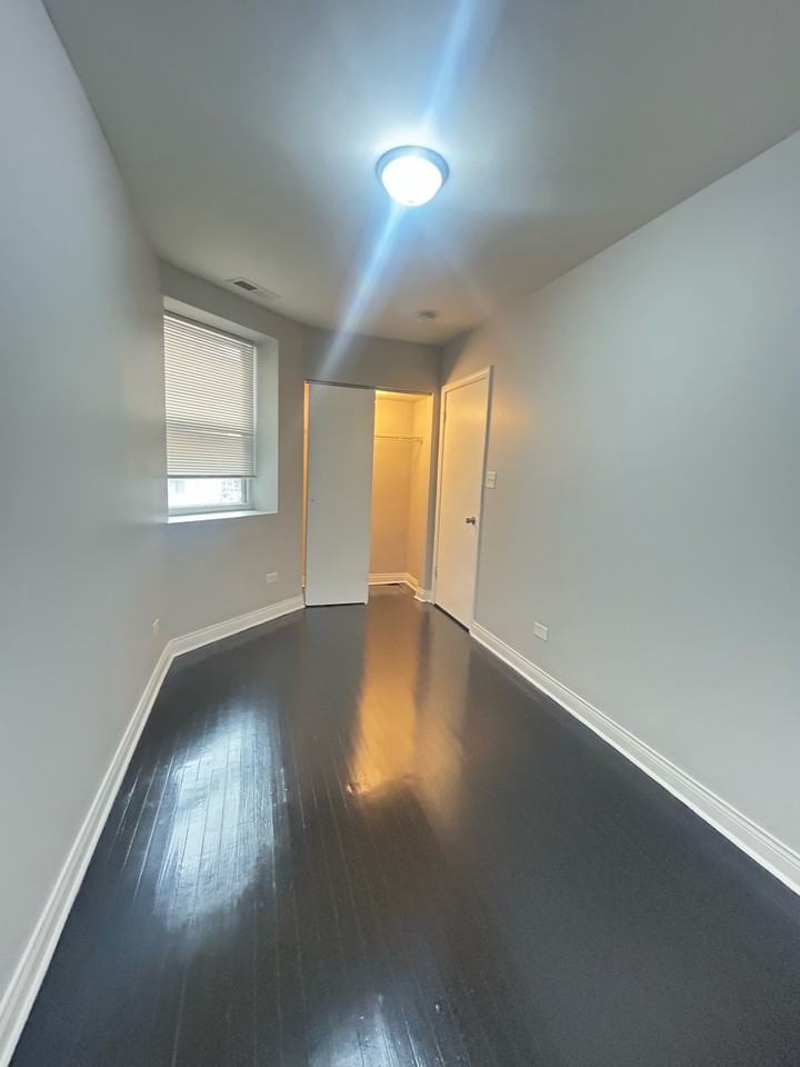 4412-14 South Prairie Avenue - Photo 6 of 8