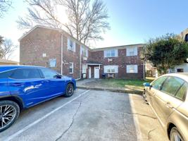 featured image of 523 Ashlawn Dr