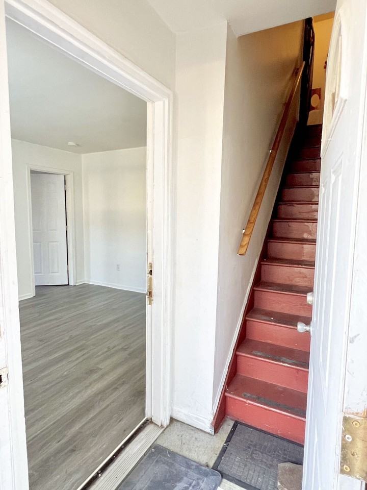 523 Ashlawn Drive - (New) - Photo 3 of 10