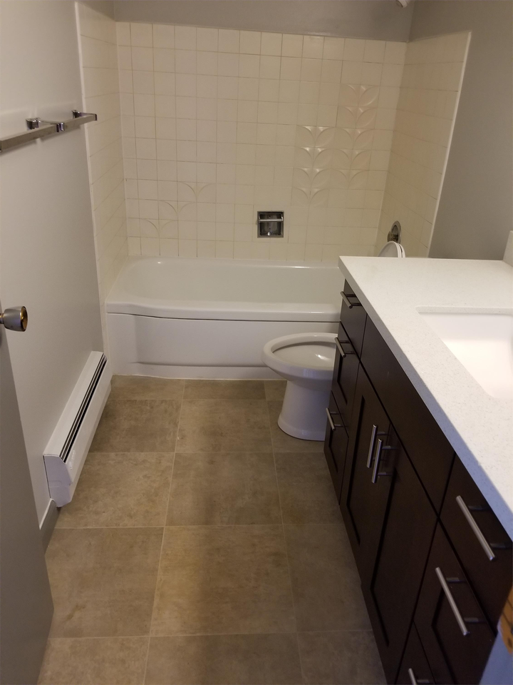 Four Fountains - Photo 3 of 18