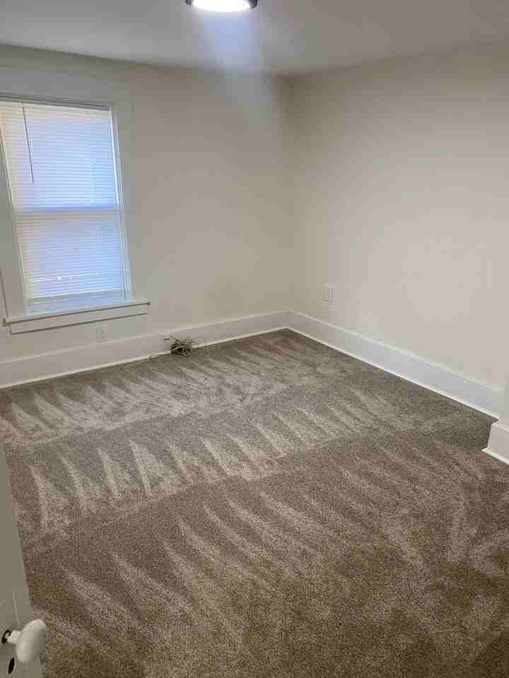 451 Oregon Ave #1 - Photo 4 of 12