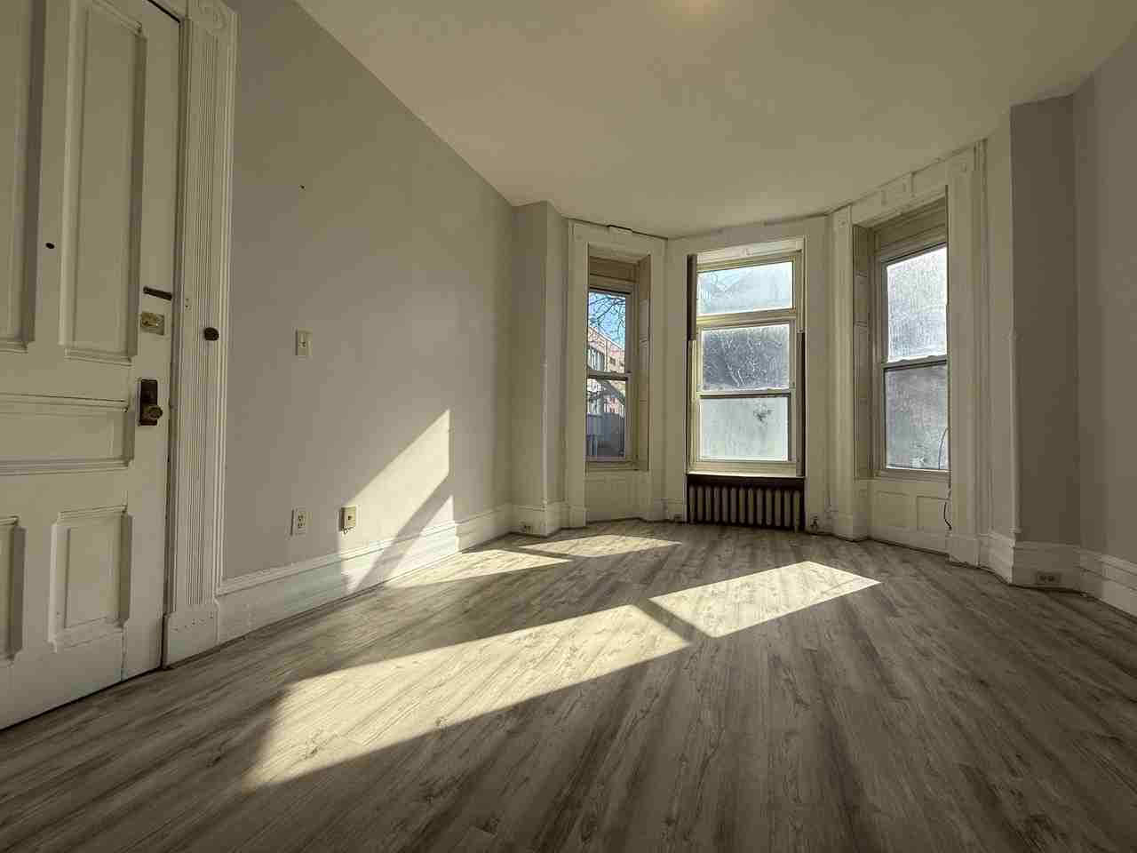 255 State Street - Photo 4 of 7