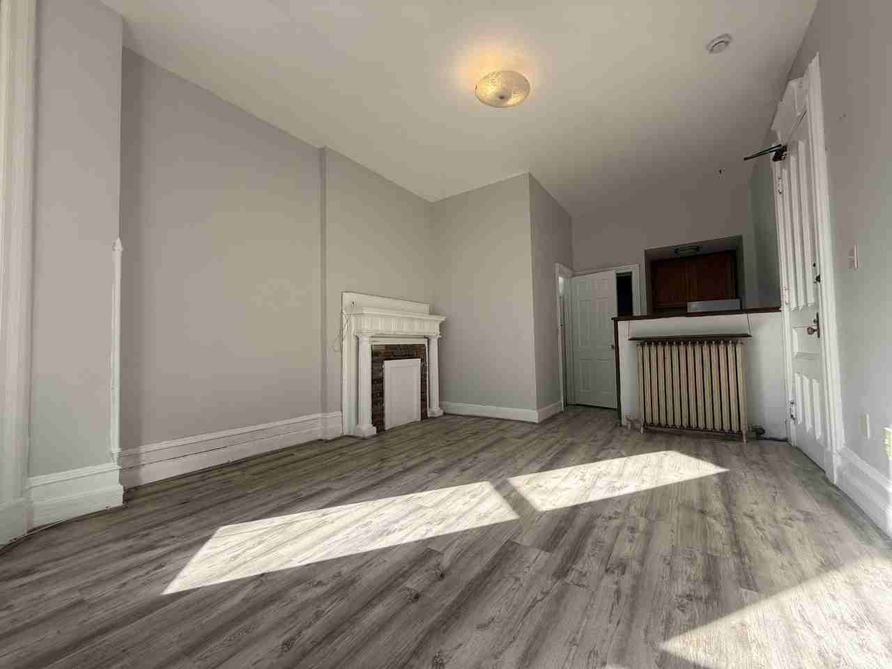 255 State Street - Photo 5 of 7