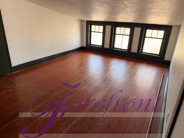 705 Grant Ave #1 - Photo 6 of 12