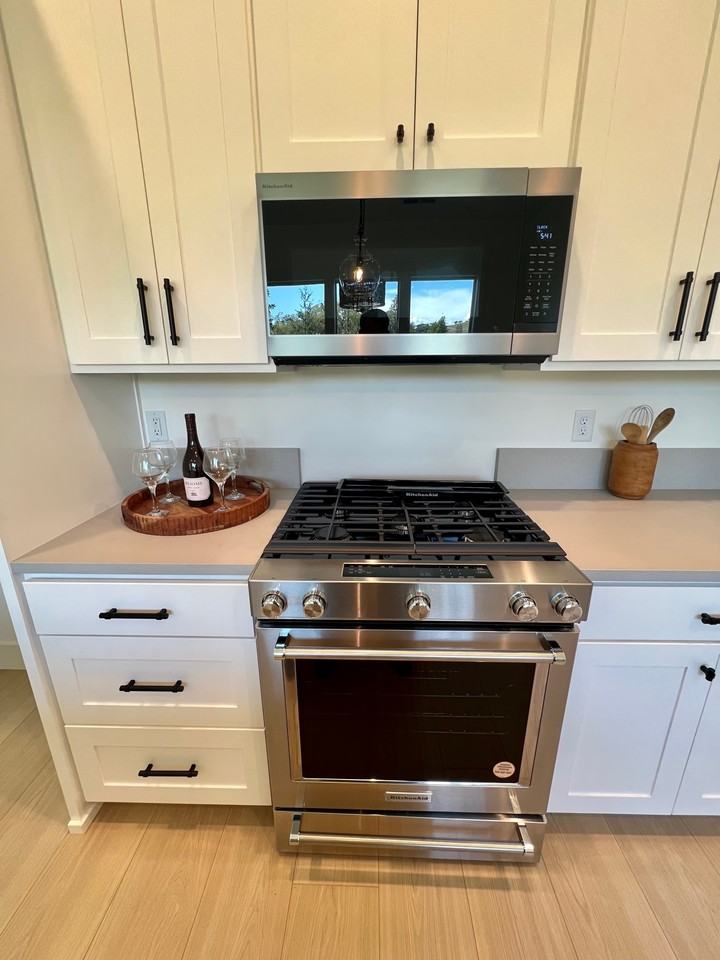 107 Golf View Dr #1 - Photo 4 of 28