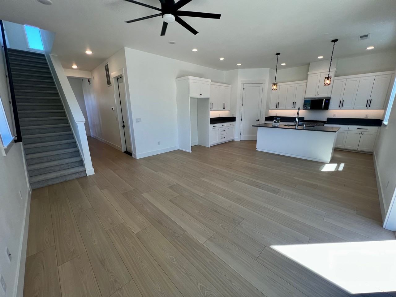 210 Bogey Ln #1 - Photo 2 of 31