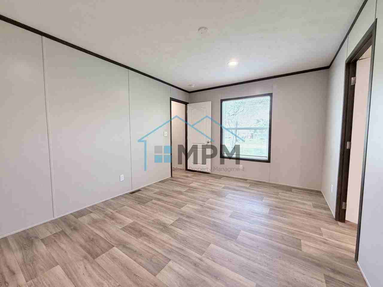 136 Hillside Cir #1 - Photo 4 of 11