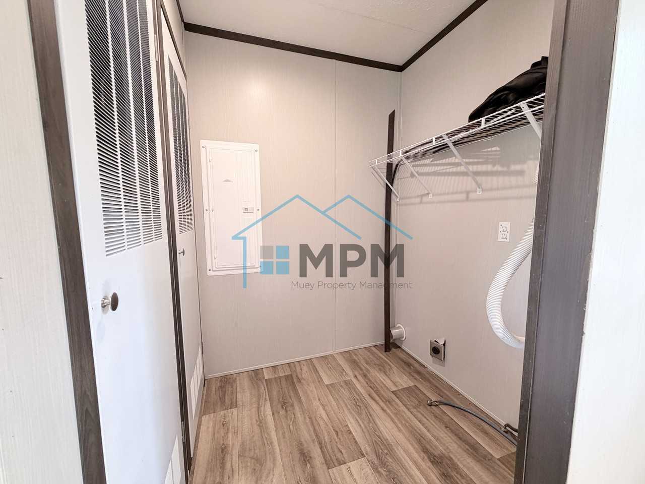 136 Hillside Cir #1 - Photo 5 of 11