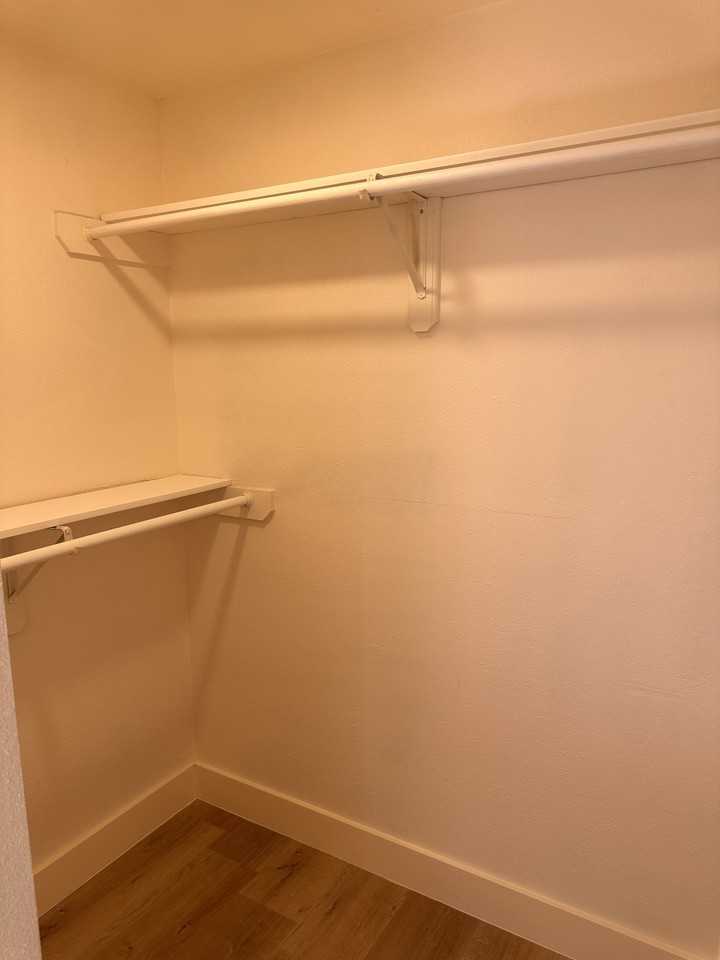 408/410 Randall Street - Photo 6 of 13