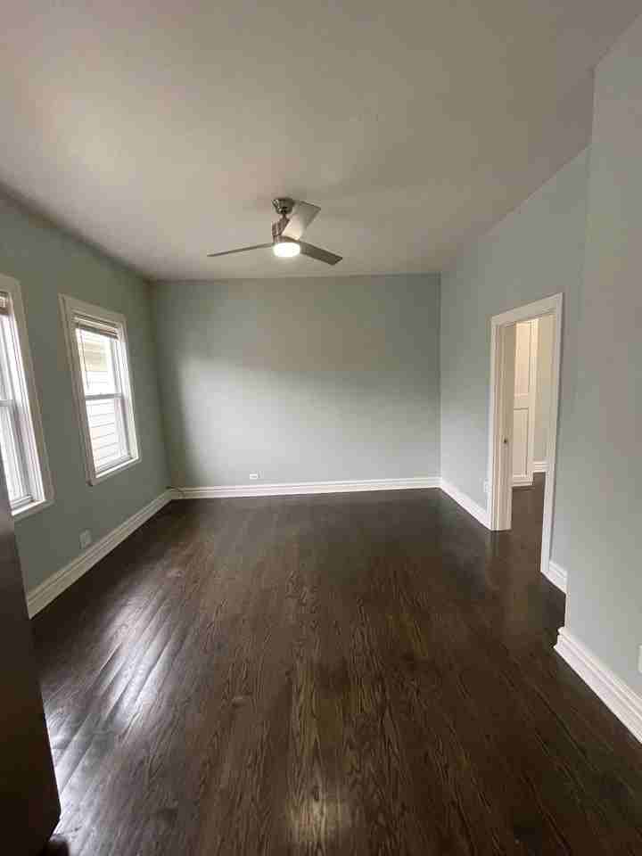 5020 North McVicker Avenue - Photo 6 of 21