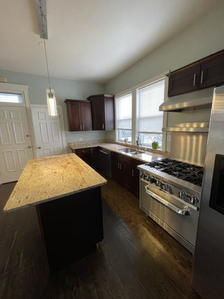 5020 North McVicker Avenue - Photo 7 of 21