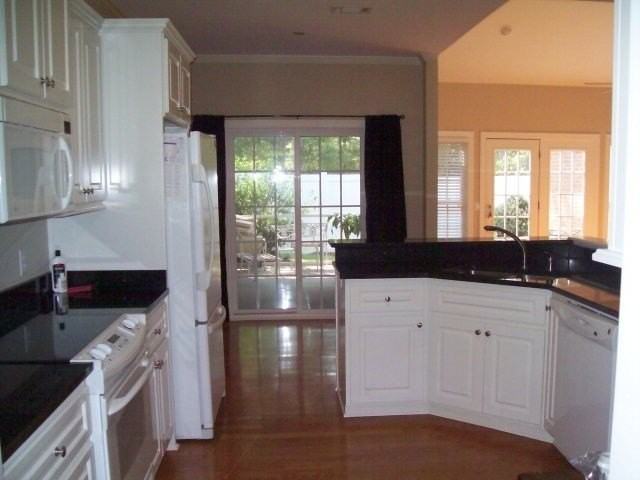 221 Khaki Ct - Photo 2 of 6