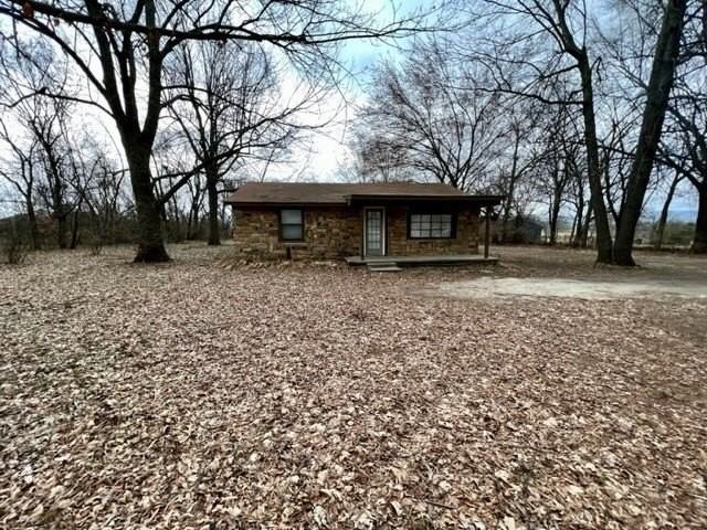 292 S Double Springs Road - Photo 2 of 15