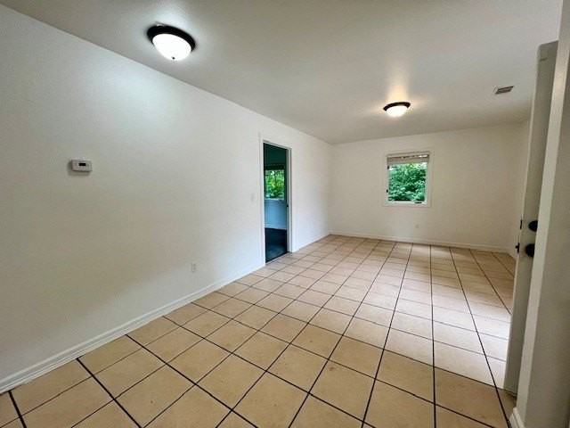 364 E 7th St #2 - Photo 4 of 11