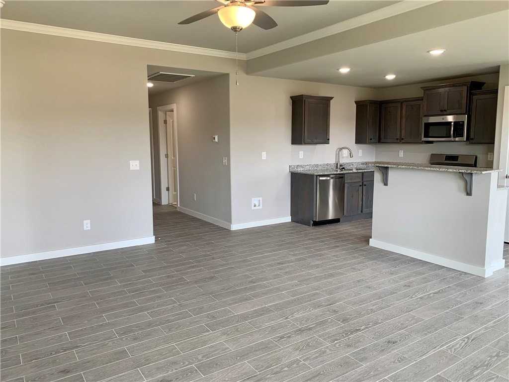 451 Red Robin St - Photo 5 of 20