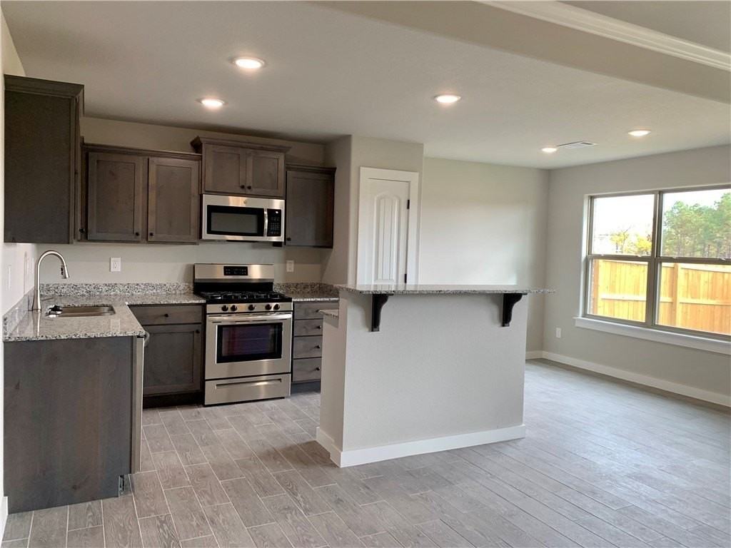 451 Red Robin St - Photo 6 of 20