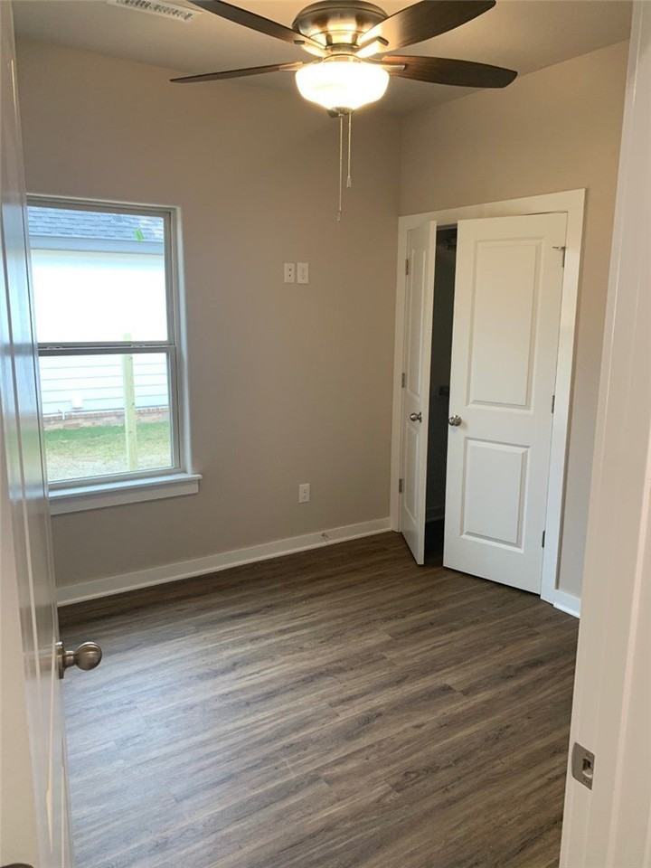 403 N Otoe St - Photo 7 of 14