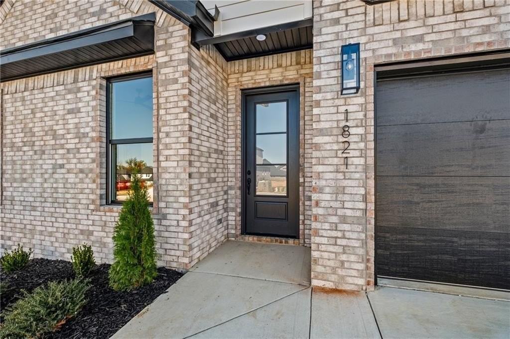 1821 Peacock Rd - Photo 4 of 29