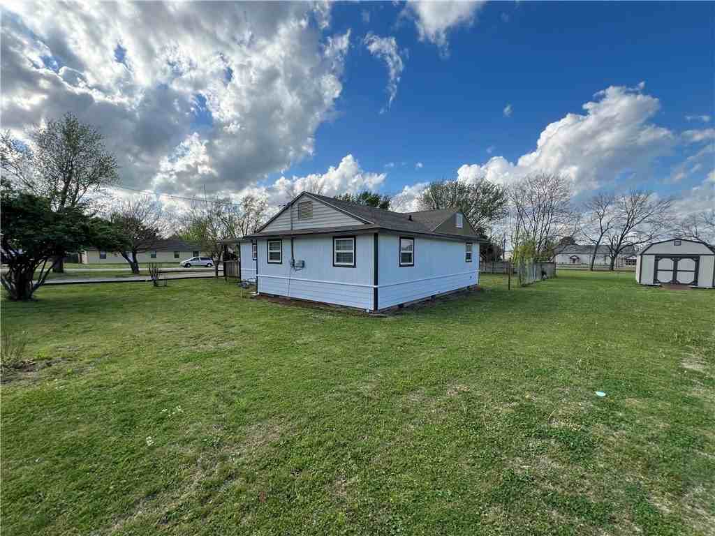 851 S Jersey - Photo 4 of 16