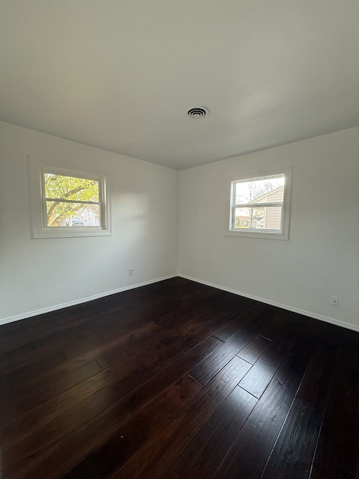 2600 Bingham Ave #1 - Photo 5 of 11