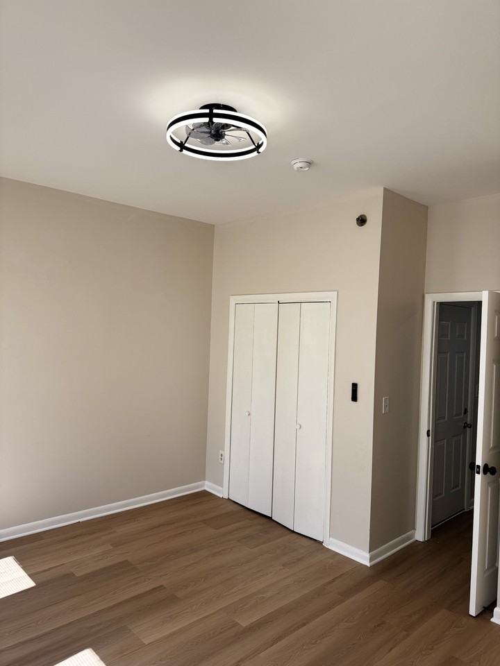 712 Lennox St #2 - Photo 5 of 11