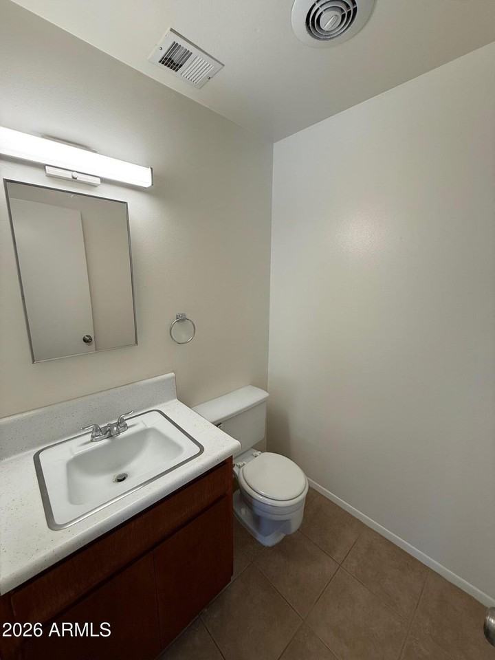 2617 N 48th St #4 - Photo 3 of 14
