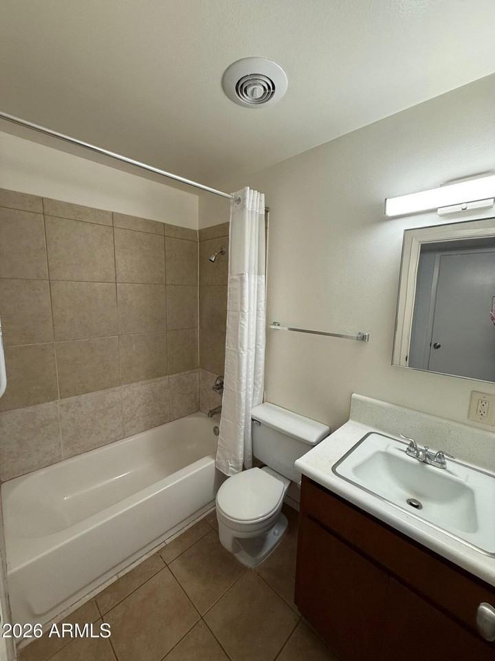 2617 N 48th St #4 - Photo 5 of 14