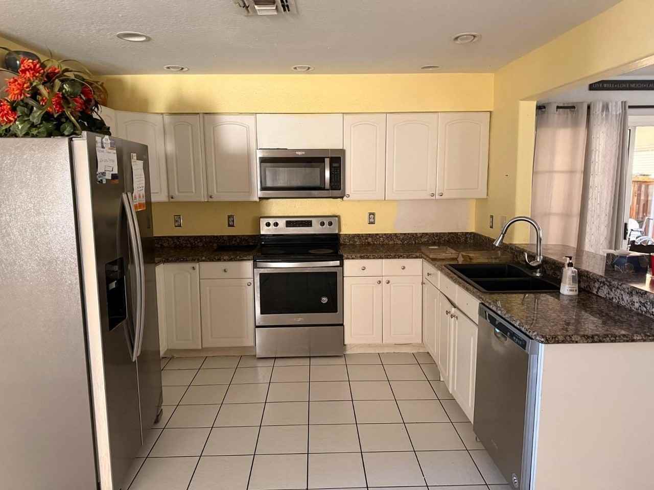 15861 N 20th St - Photo 6 of 6