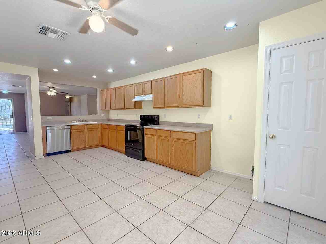 1042 S Clancy Cir - Photo 6 of 12