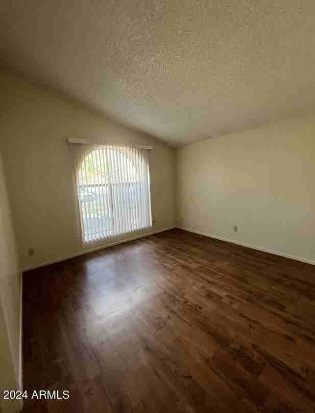 3961 W Chicago St - Photo 5 of 15