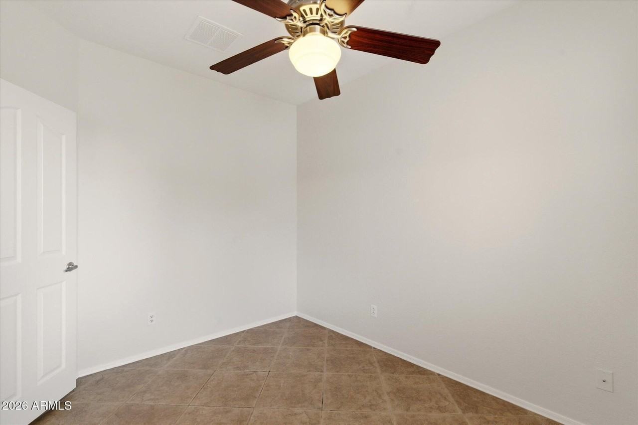 8938 W Grovers Ave - Photo 7 of 27