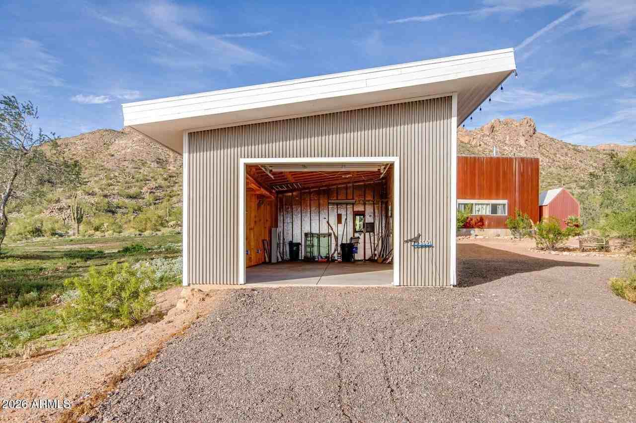 5561 N Gold Dr - Photo 6 of 11