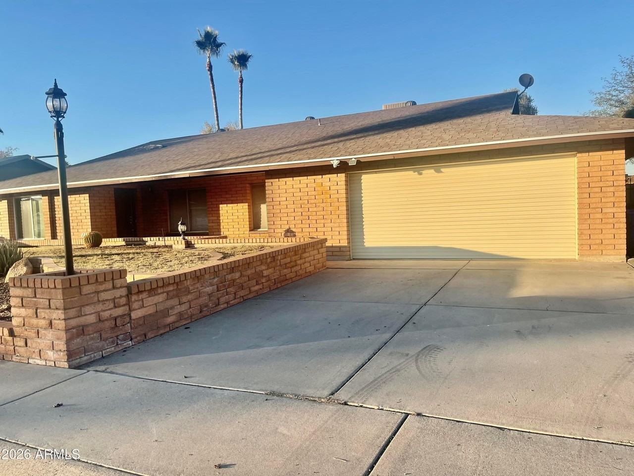 508 E Angela Dr - Photo 2 of 46