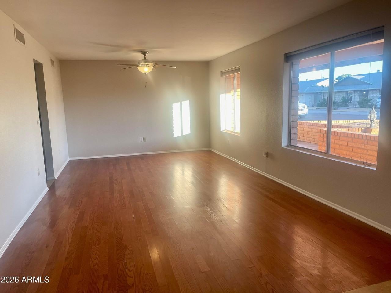 508 E Angela Dr - Photo 6 of 46