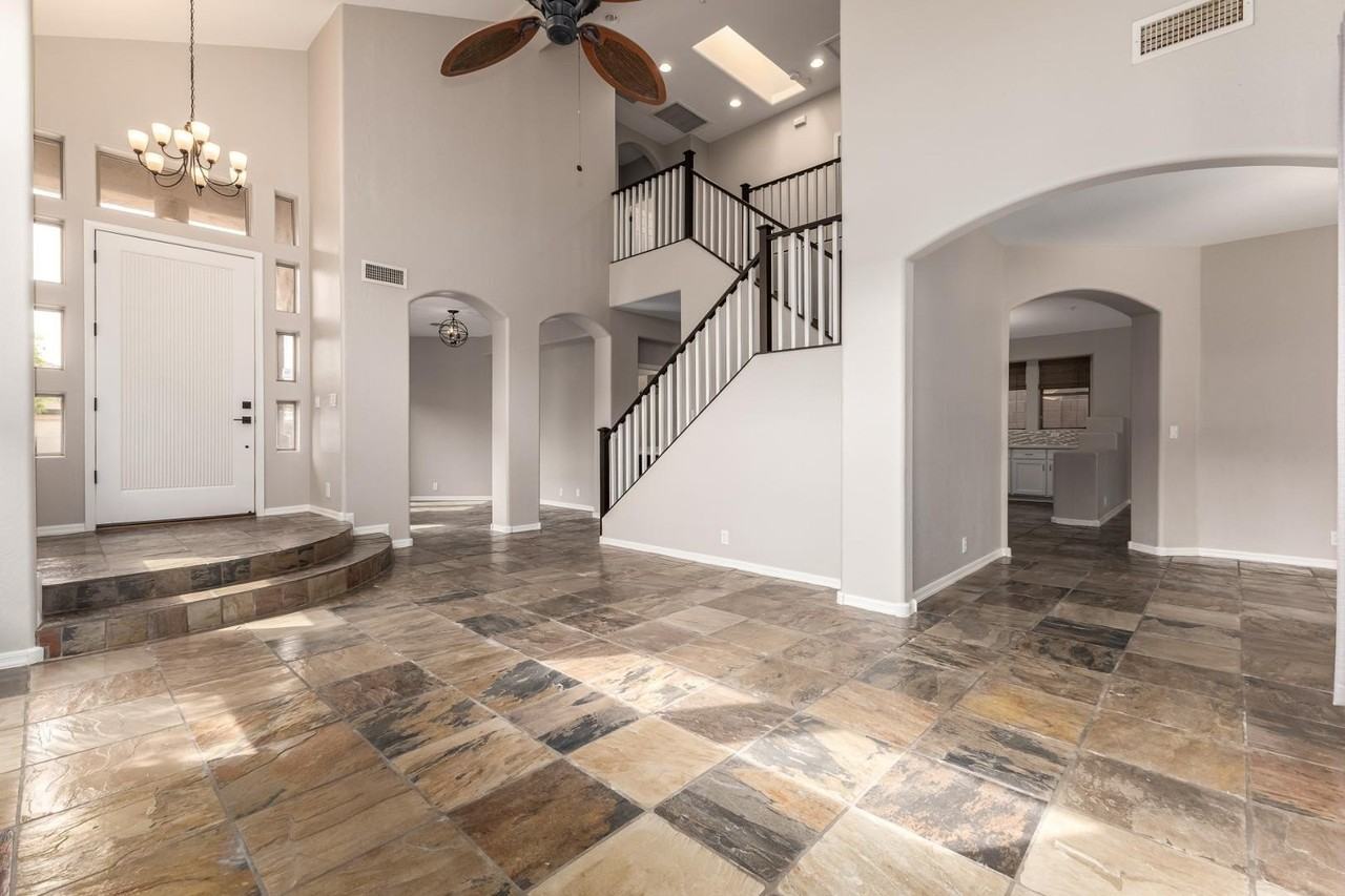 7690 E San Fernando Dr - Photo 3 of 32