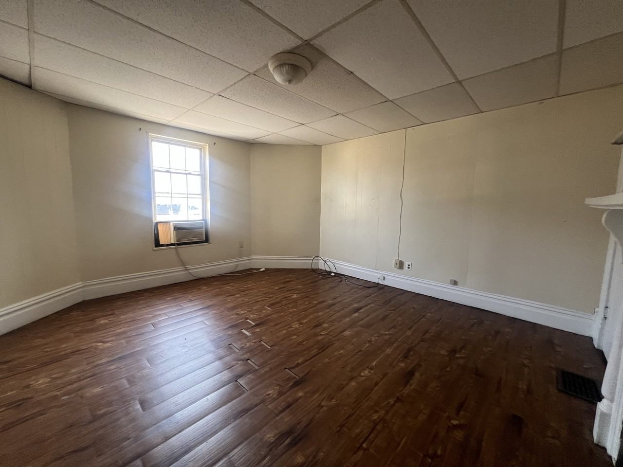 382 Forest Ave #C - Photo 3 of 14