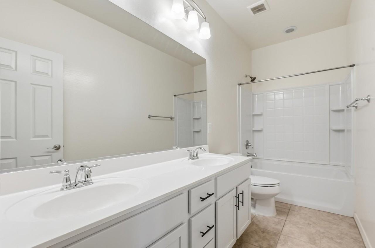 2263 S Henry Ln - Photo 6 of 38