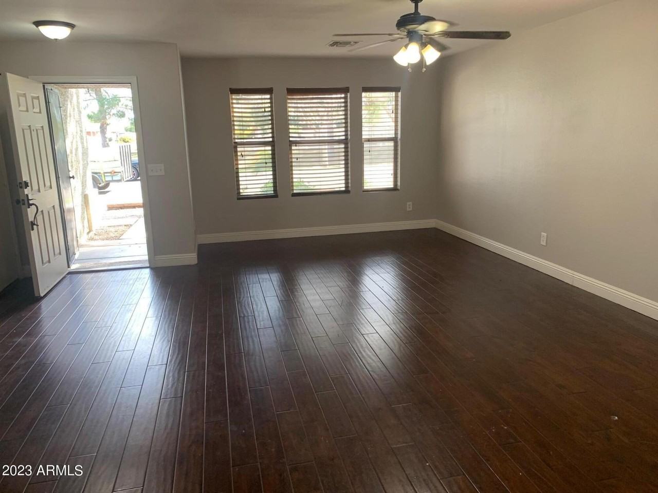 494 W Cotton Ln - Photo 2 of 32