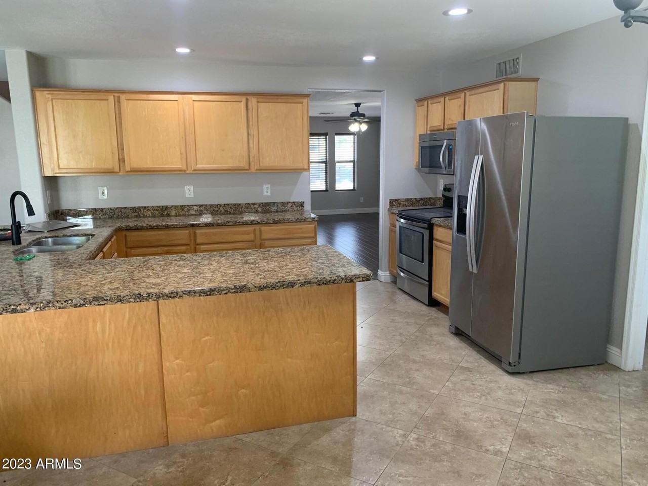 494 W Cotton Ln - Photo 3 of 32