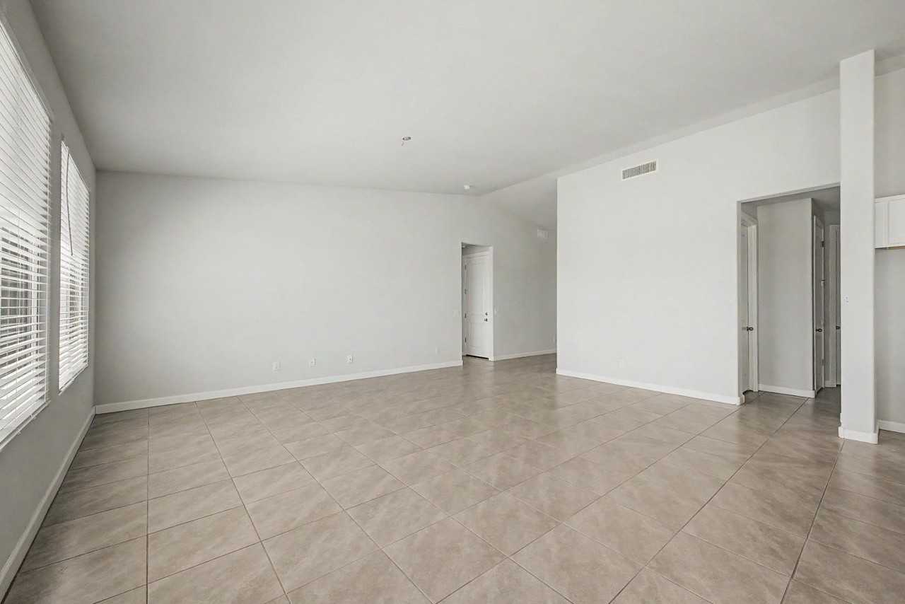 13316 S 190th Ave - Photo 3 of 10