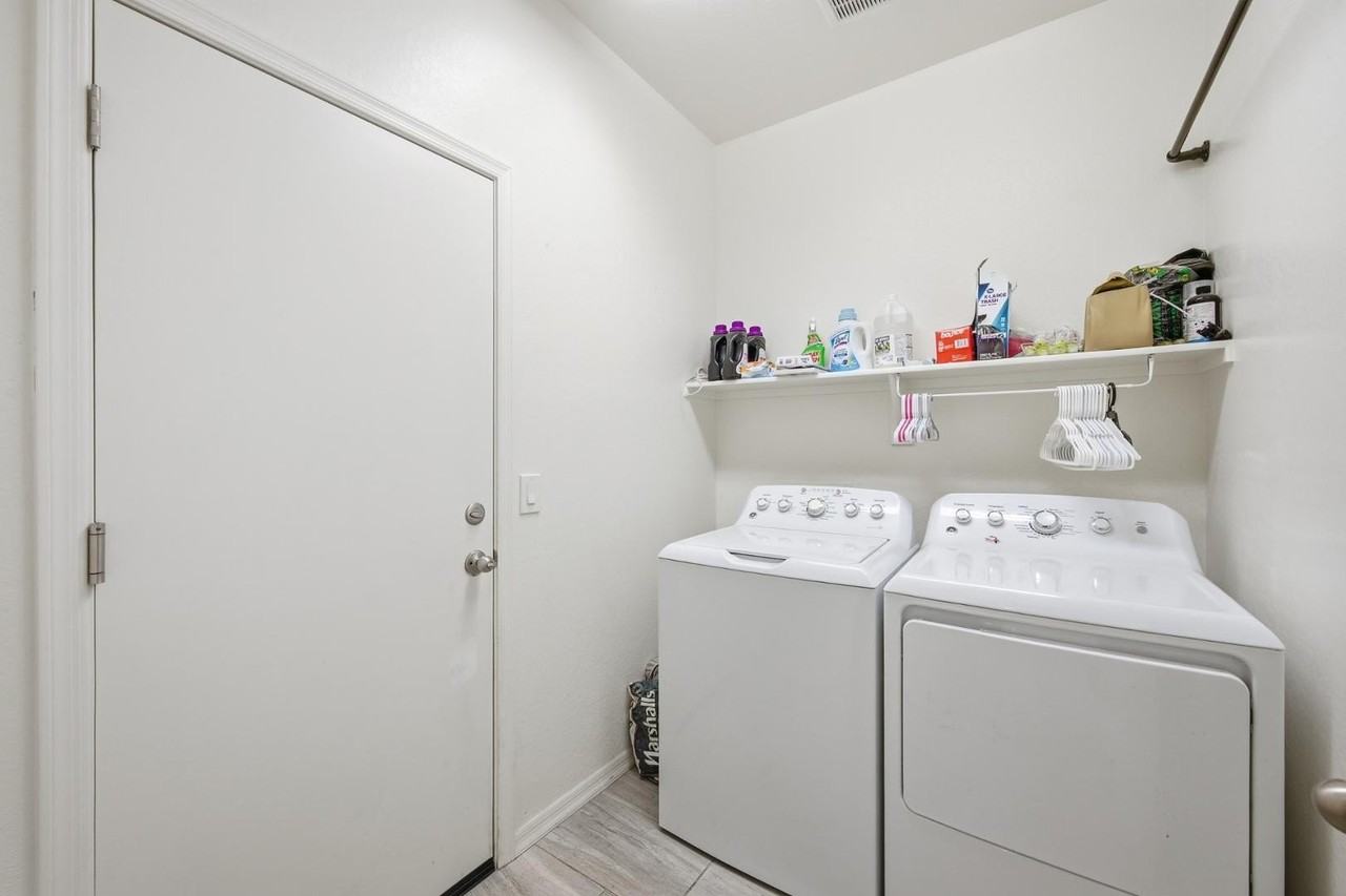 21359 W Alvarado Rd - Photo 7 of 50