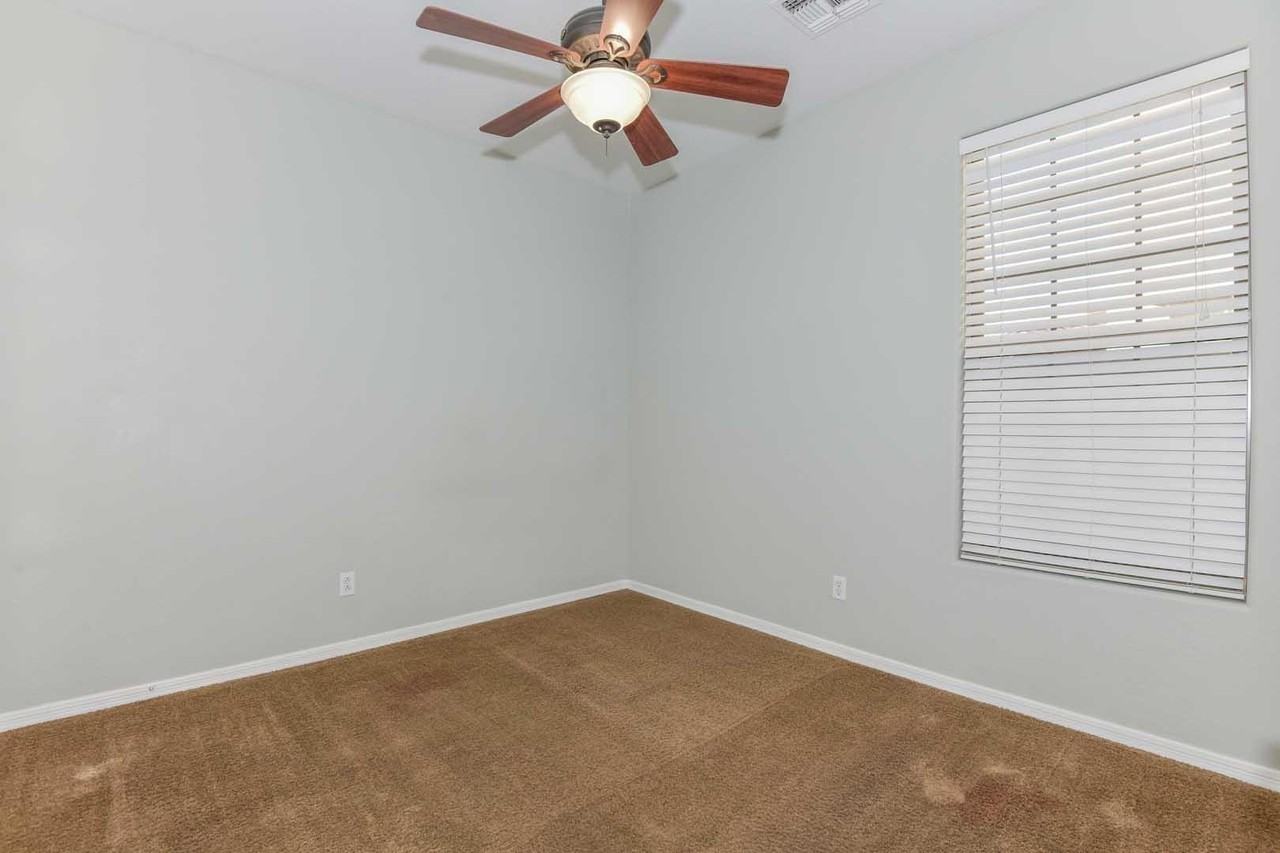 16007 W Pima St - Photo 5 of 32