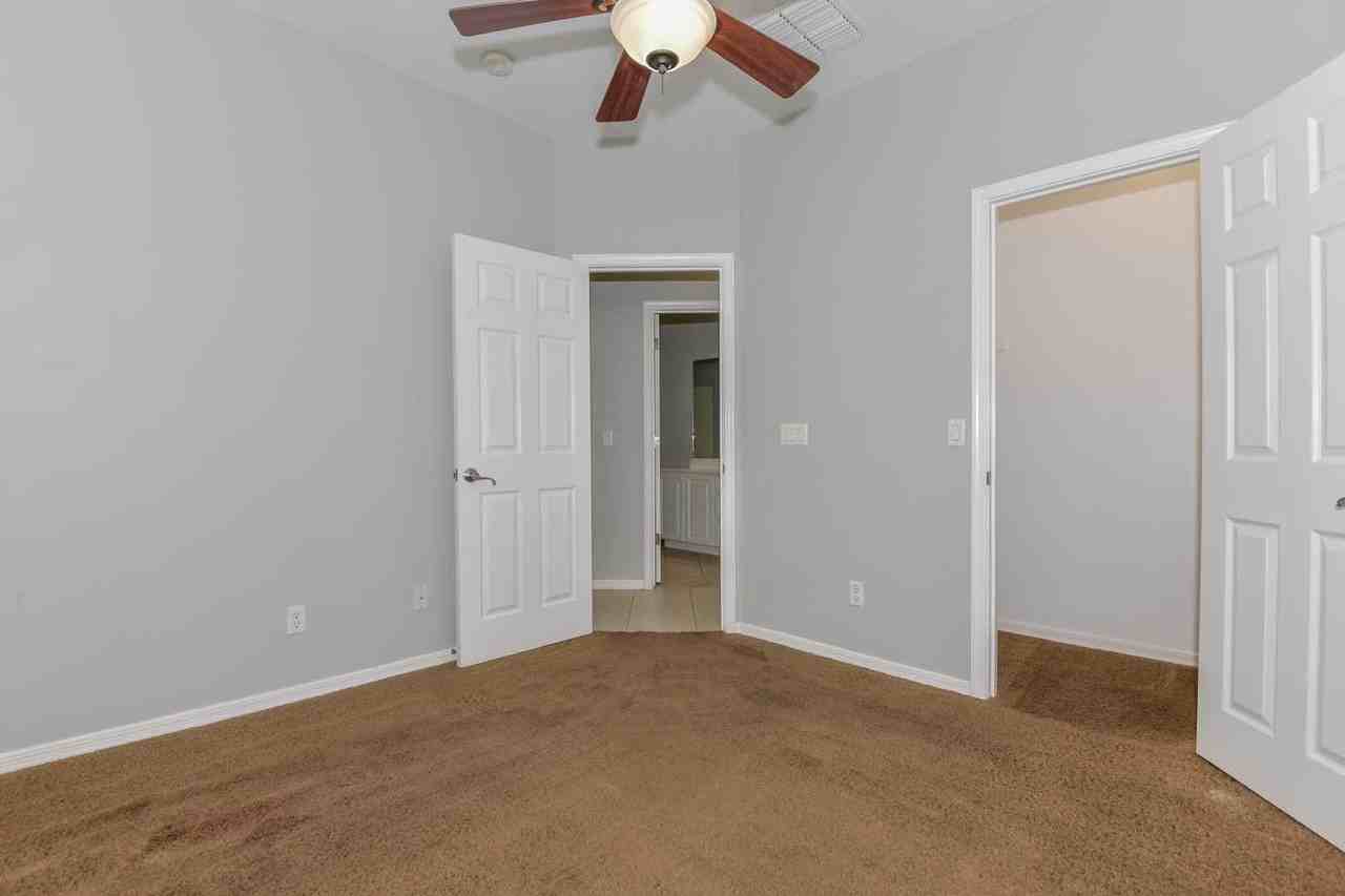 16007 W Pima St - Photo 6 of 32