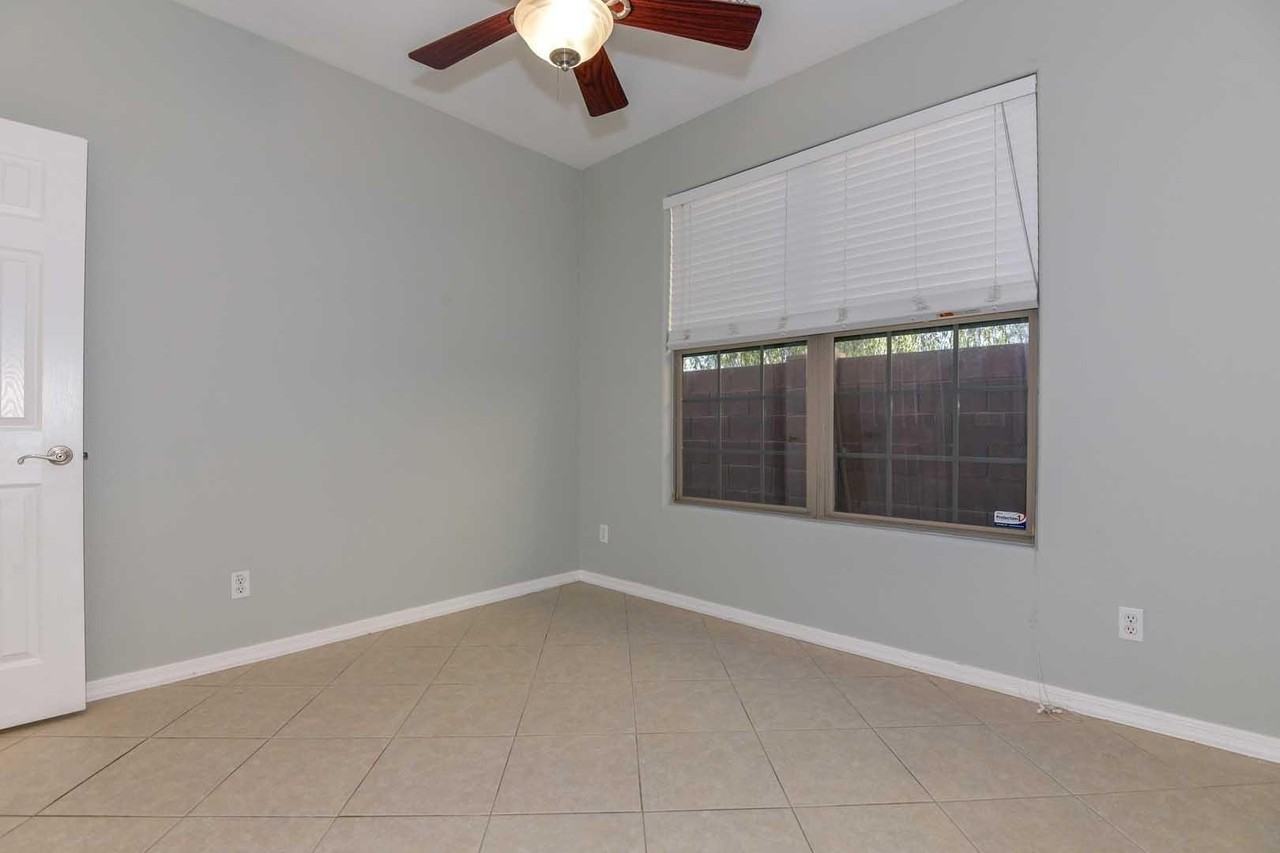 16007 W Pima St - Photo 7 of 32