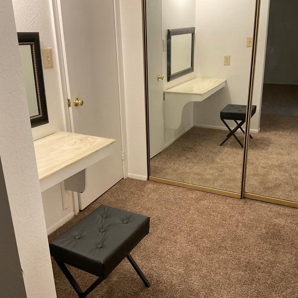 8121 N 31st Dr - Photo 4 of 10