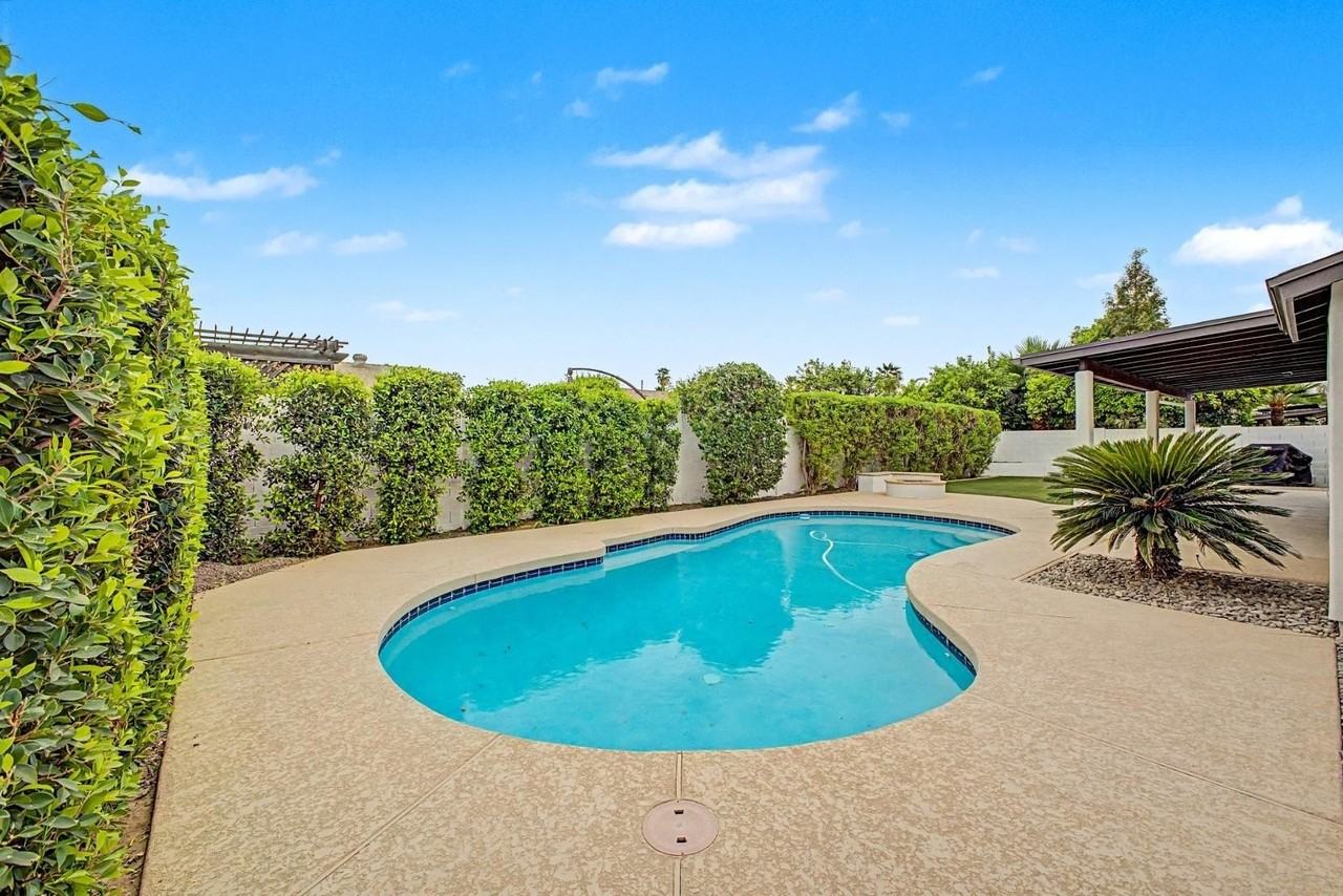 8881 E Gray Rd - Photo 2 of 38